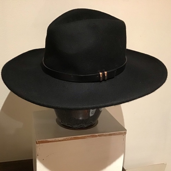 House of Harlow 1960 Accessories House Of Harlow 96 Black Wool Felt